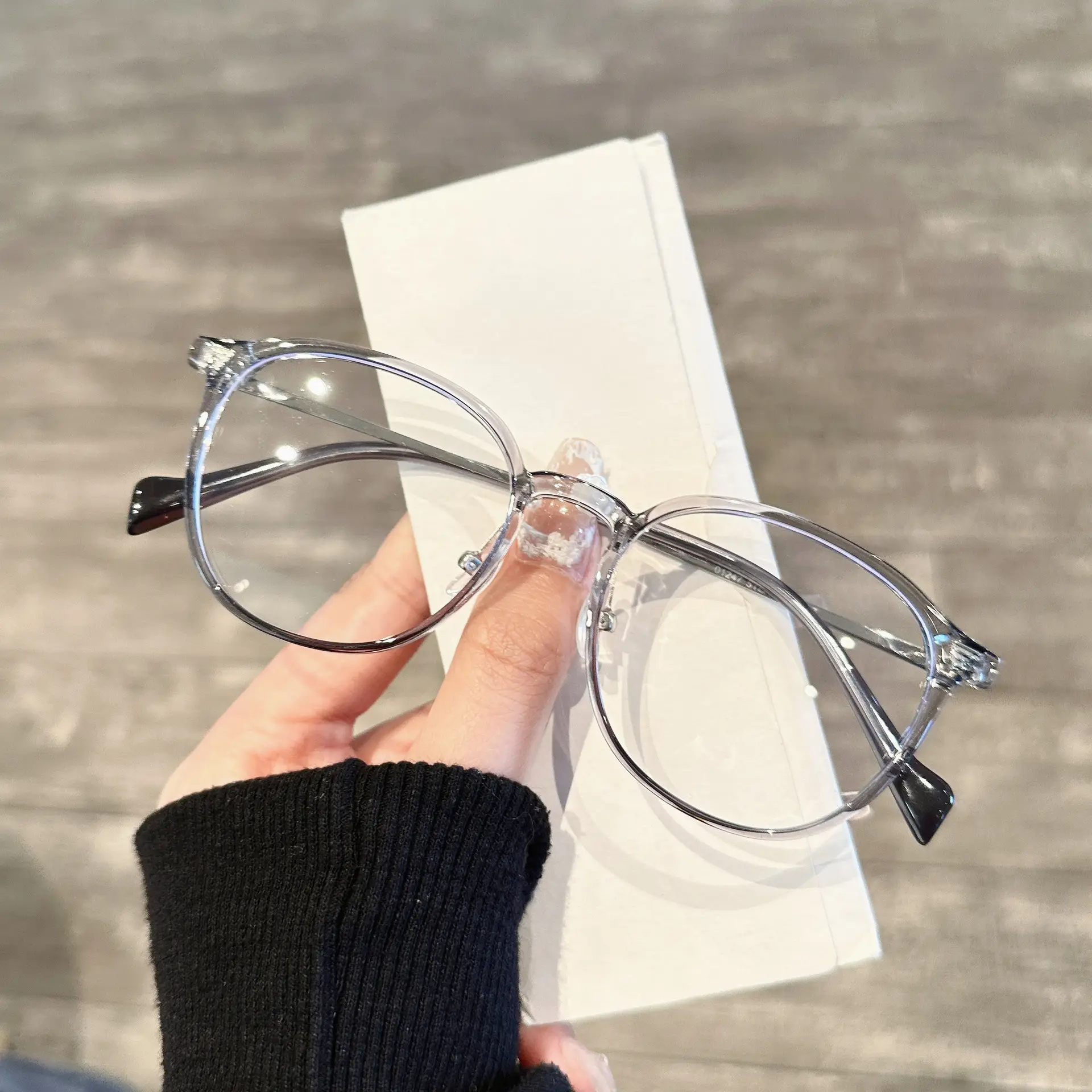 Cold Brown Round Frame Myopia Glasses Women Wholesale — feature 14