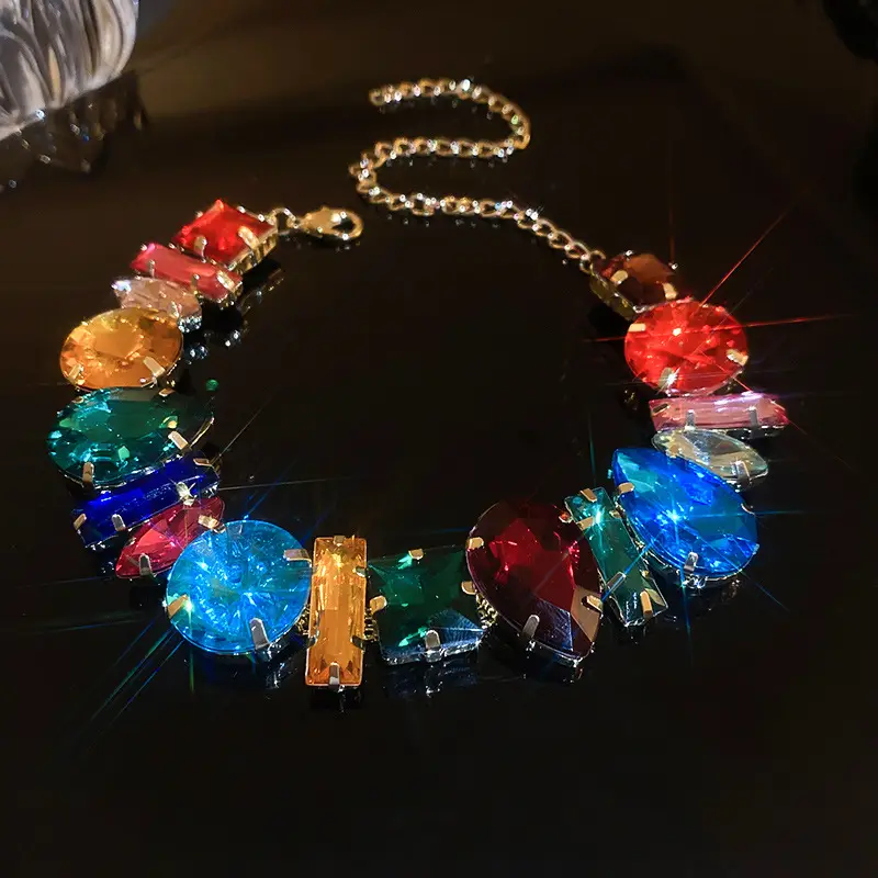 Exaggerated Diamond Choker Necklace for Women — feature 6