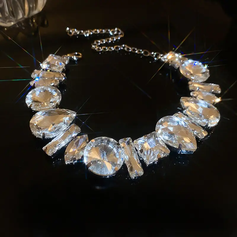 Exaggerated Diamond Choker Necklace for Women — feature 8