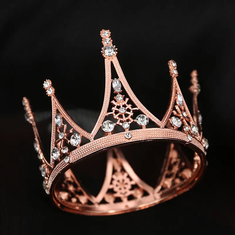 Gold Baroque Crown for Girls & Boys Birthday Decoration — feature 3