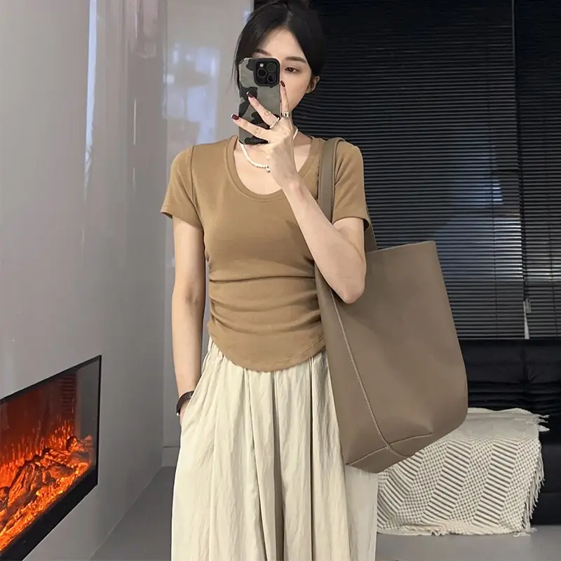 Purple Pleated One-Piece T-Shirt with Waist-Tight Design - Image 5