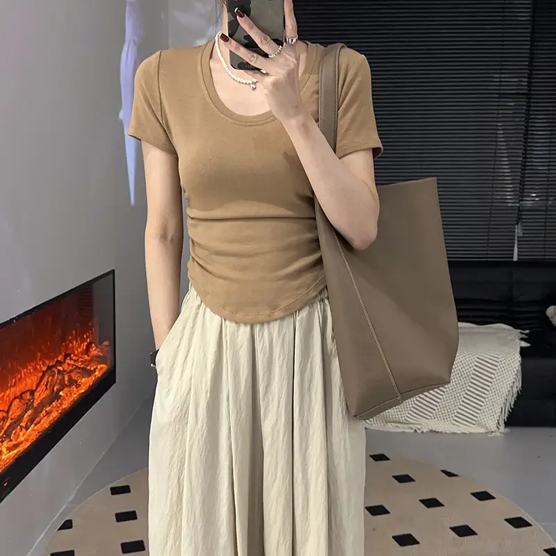 Purple Pleated One-Piece T-Shirt with Waist-Tight Design — feature 6
