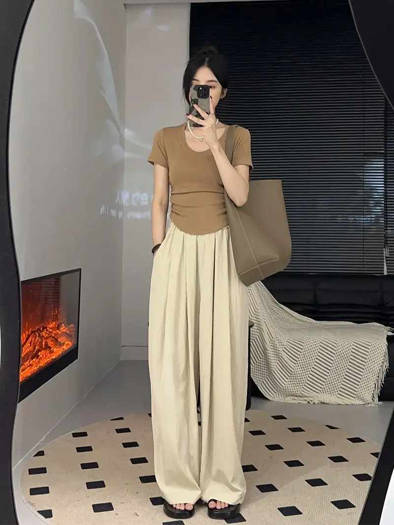 Purple Pleated One-Piece T-Shirt with Waist-Tight Design — feature 9