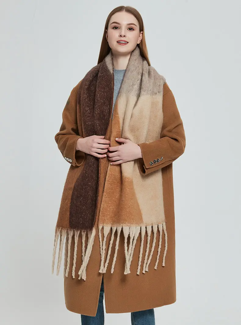 Thickened Cross-Border Shawl Green Beige Fringed — feature 3