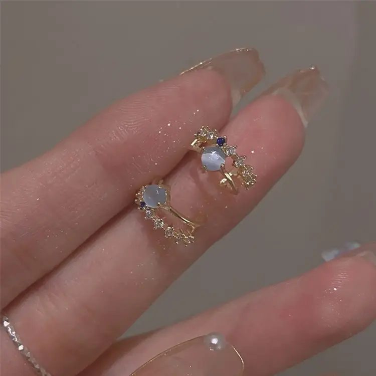 Women's Moonstone Ear Clip Earrings 2022 New Fashion - Image 2
