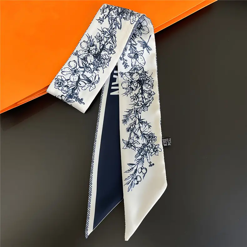 New Small Floral Printed Twill Silk Scarf for Women