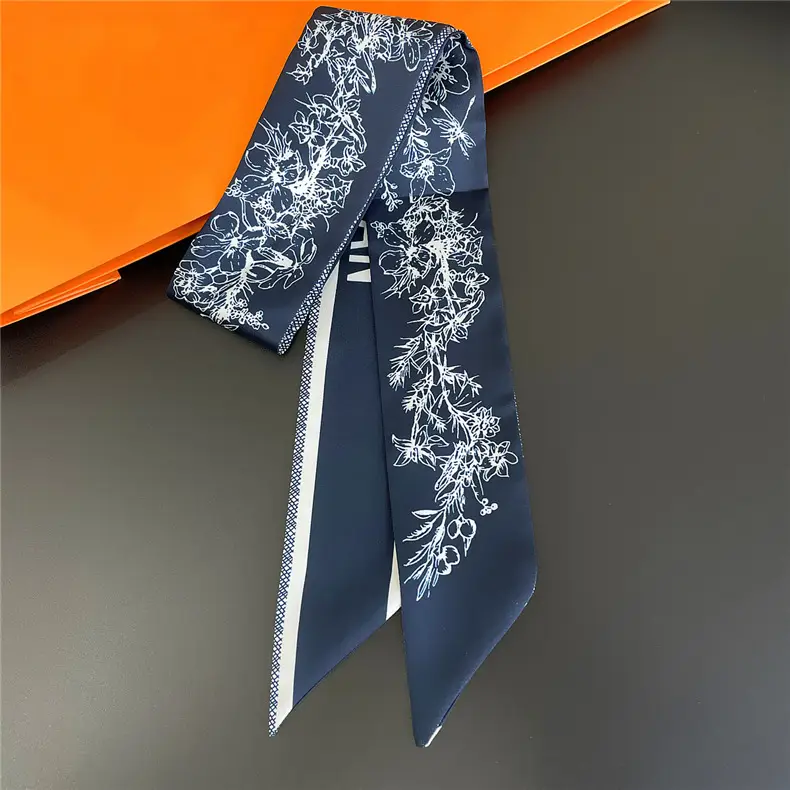 New Small Floral Printed Twill Silk Scarf for Women