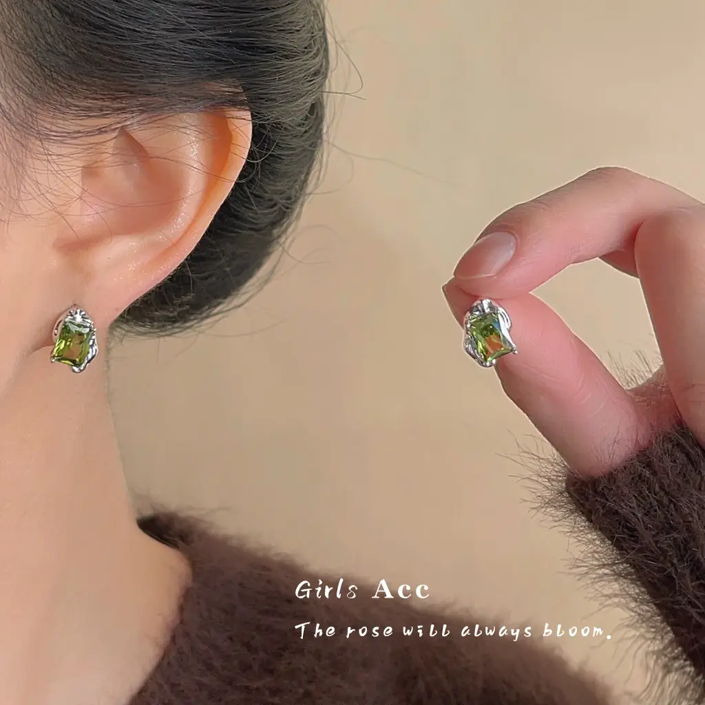 Olive Green Zircon Earrings for Women - Image 3