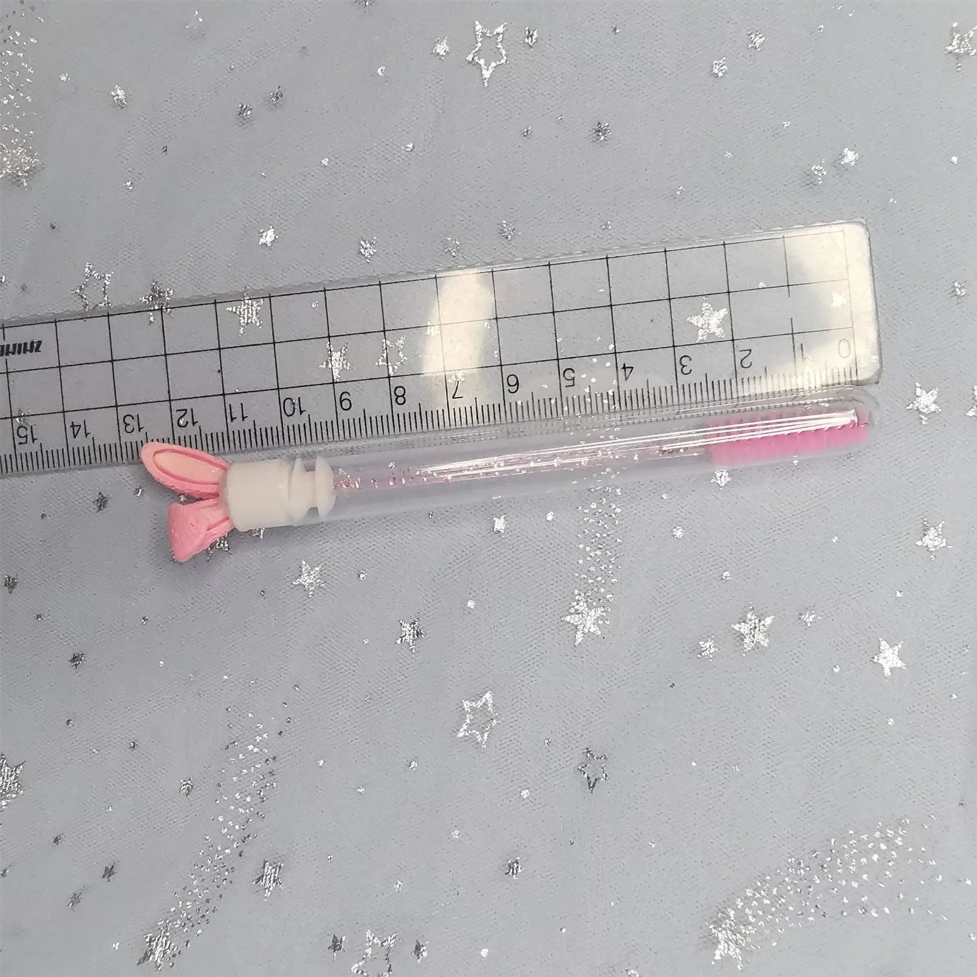 Rabbit Ear Mascara Brush Transparent Tube — feature 2