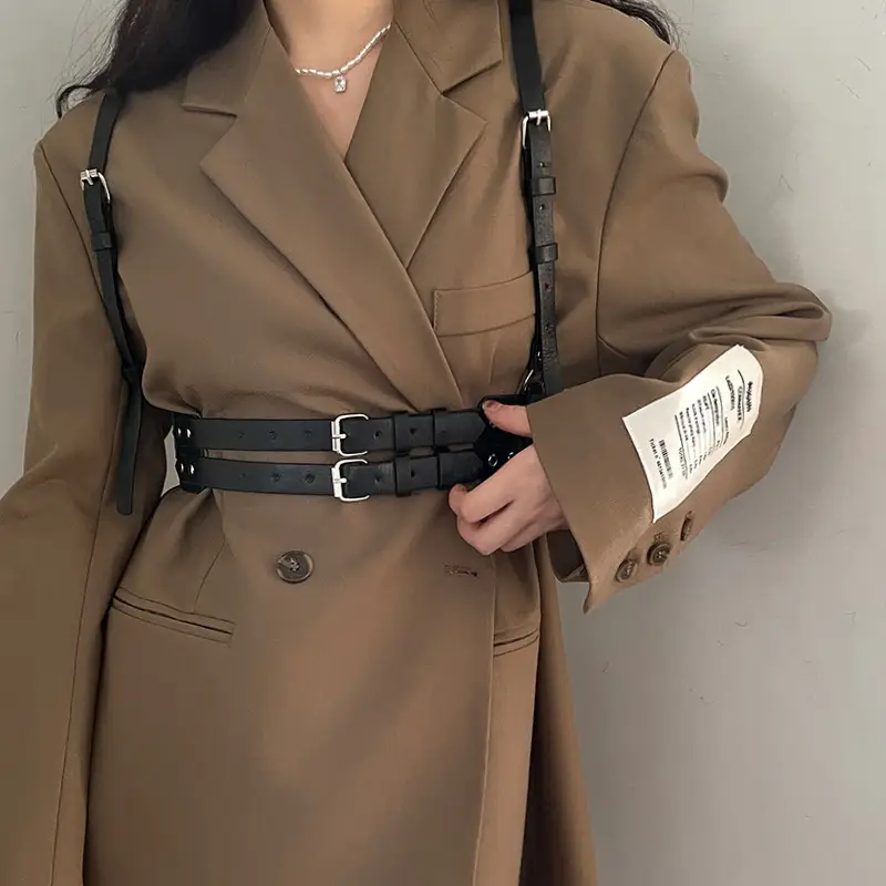 Women's Punk Leather Vest Vest Waist Seal Outer Wear Strap β feature 3