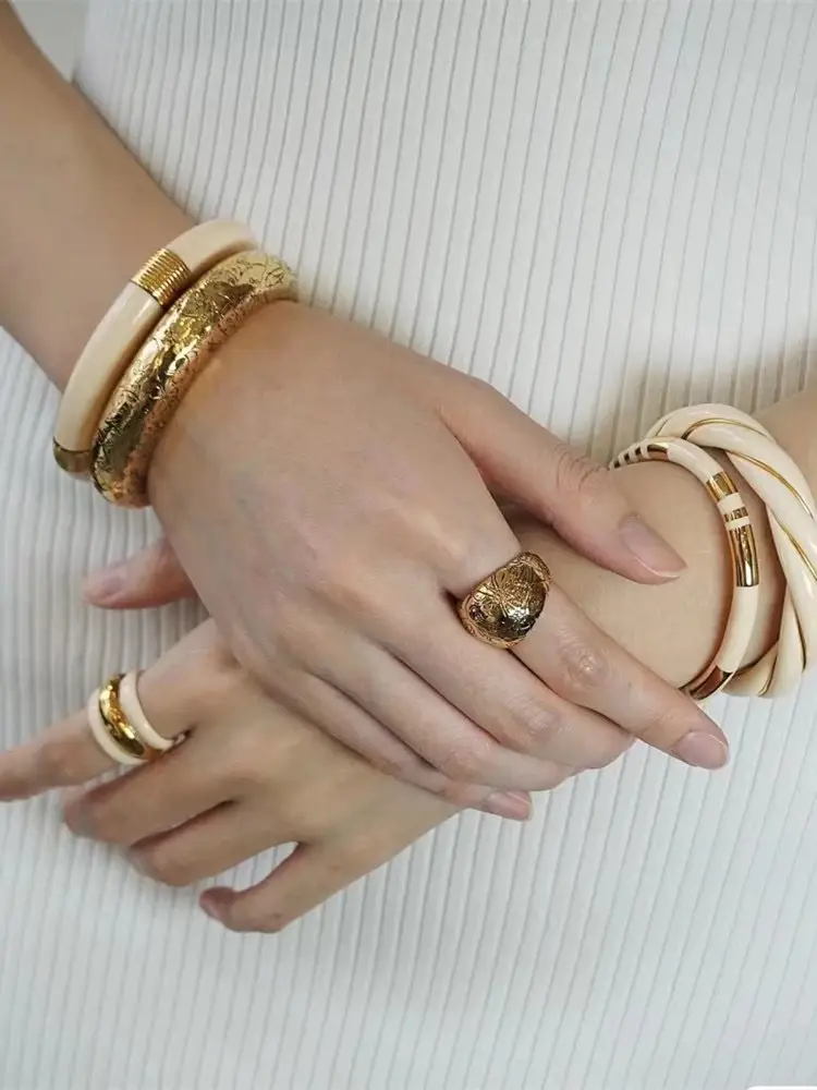 Vintage European AB Ring with Exaggerated Texture — feature 2