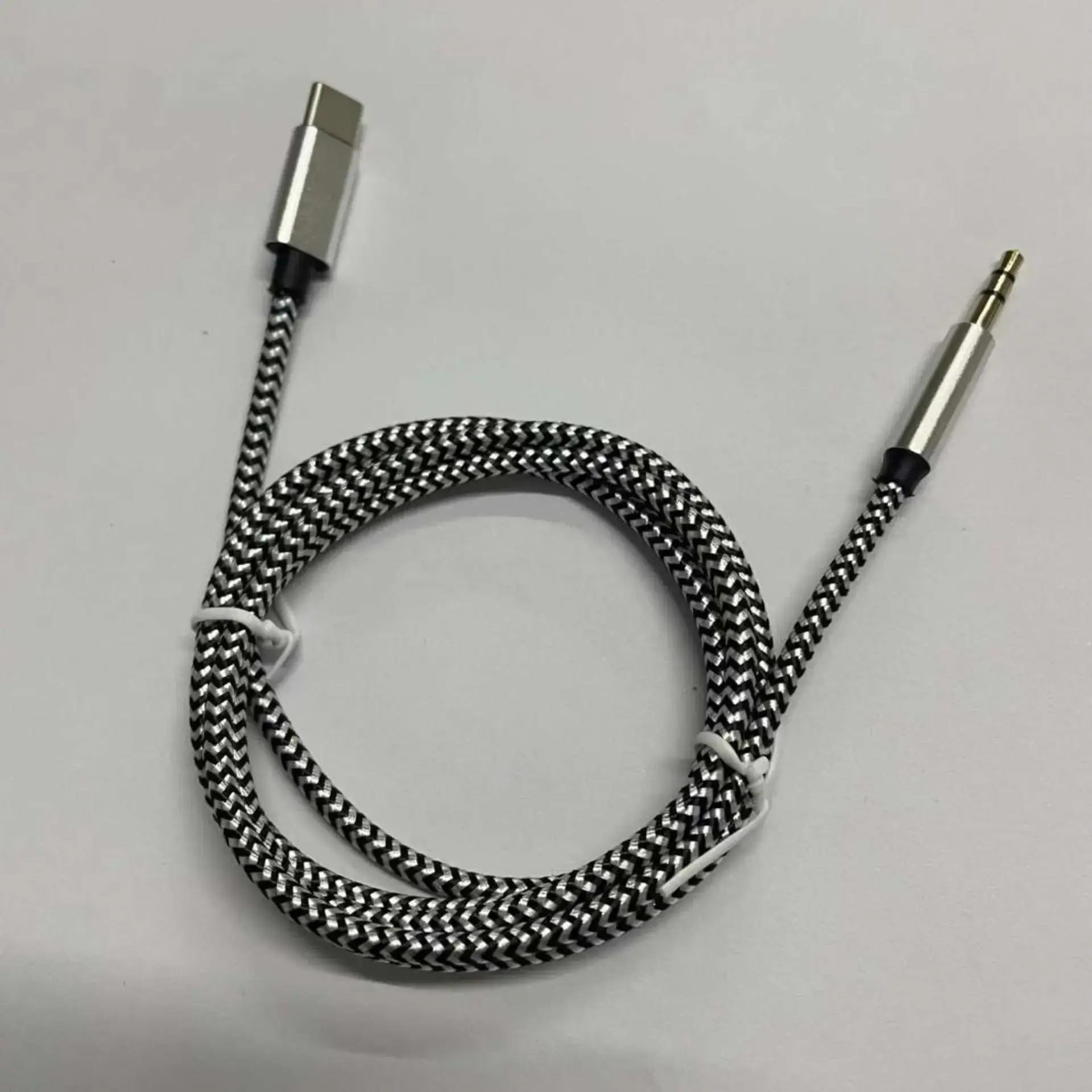 Type-C to 3.5mm AUX Audio Cable 1m Universal - Image 3