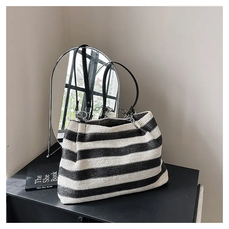 Straw Textured Shoulder Bag Large Capacity 2026 — feature 21