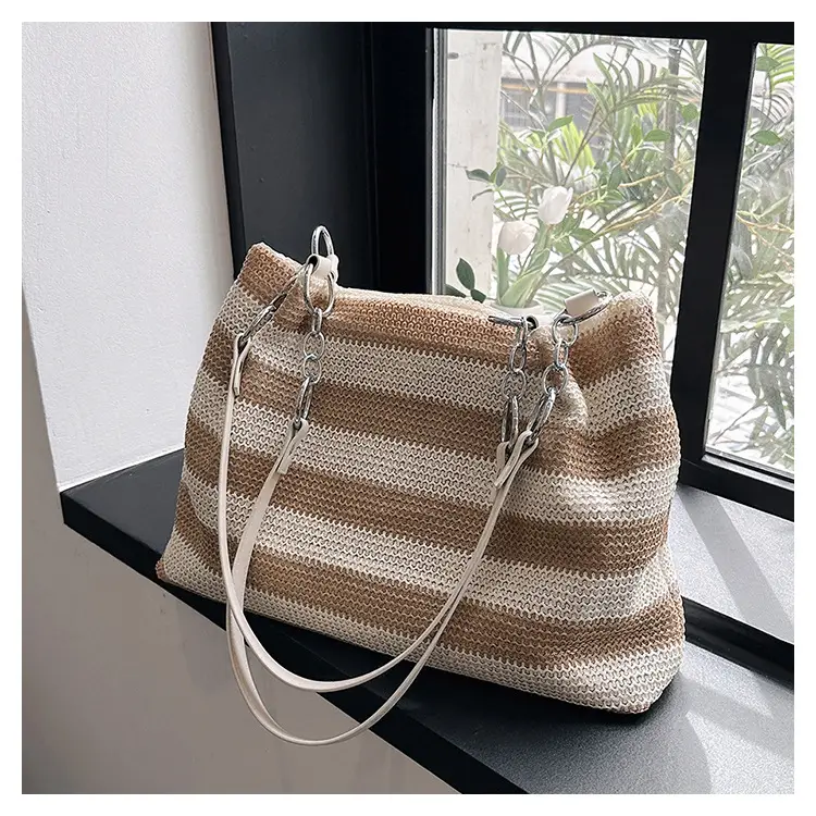 Straw Textured Shoulder Bag Large Capacity 2026 — feature 22