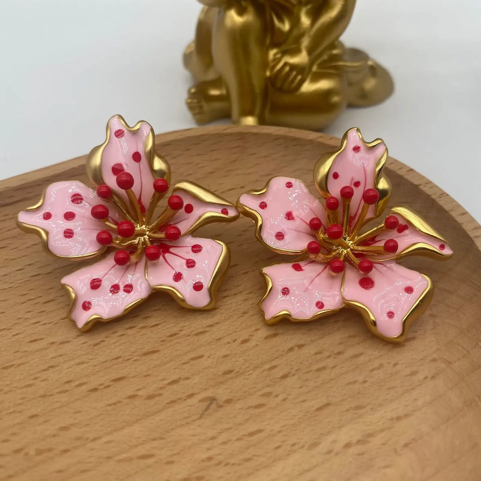 Retro Vintage Flower Earrings Rose Brushed Enamel Silver Needle Electroplated — feature 7