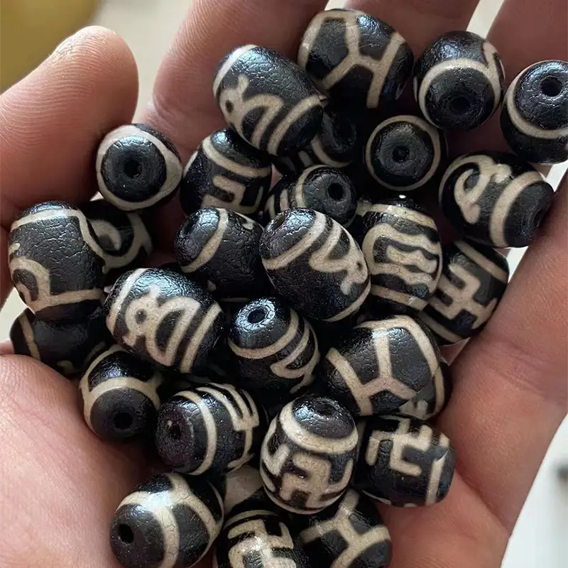 Natural Agate Beads 13x18mm Black White Pattern - Image 4