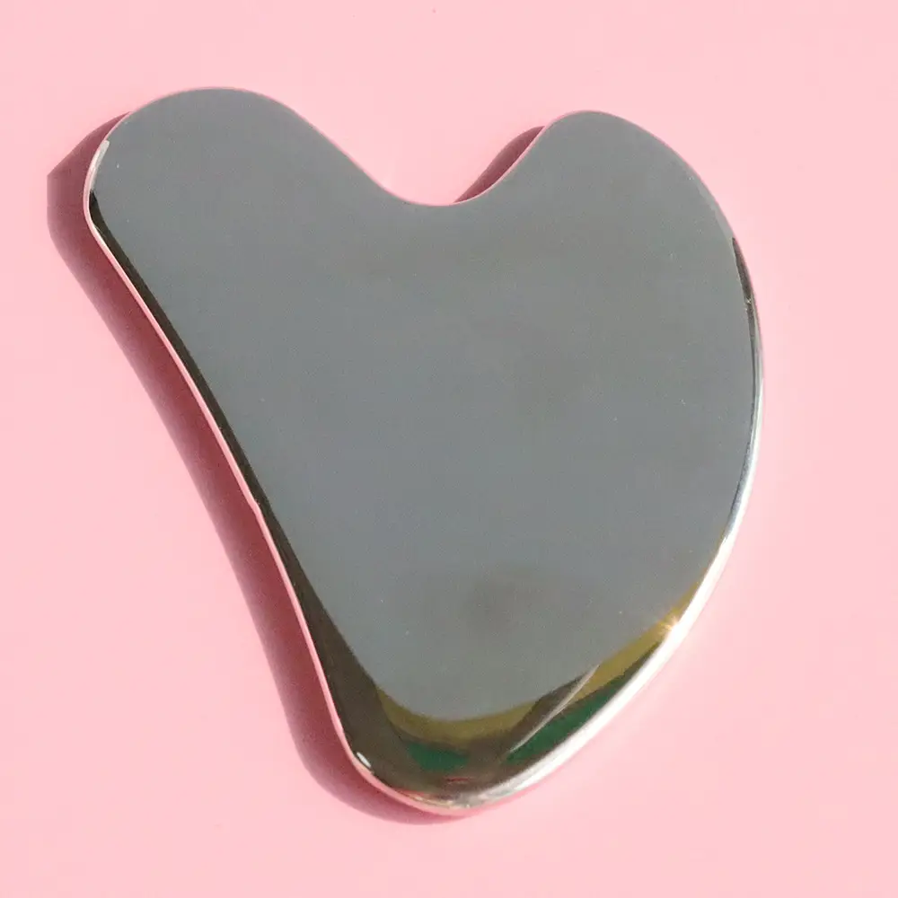 304 Heart-Shaped Facial Scrapping Board with Drawstring Bag — feature 11