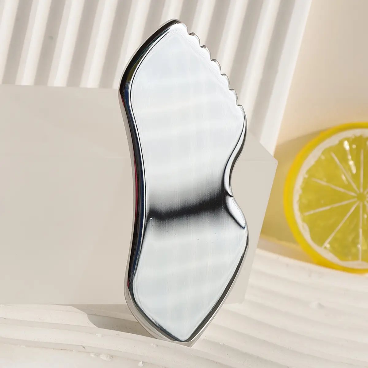 304 Heart-Shaped Facial Scrapping Board with Drawstring Bag — feature 21