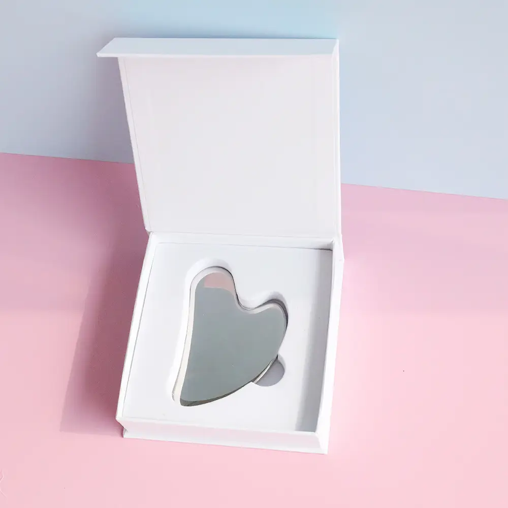 304 Heart-Shaped Facial Scrapping Board with Drawstring Bag — feature 6