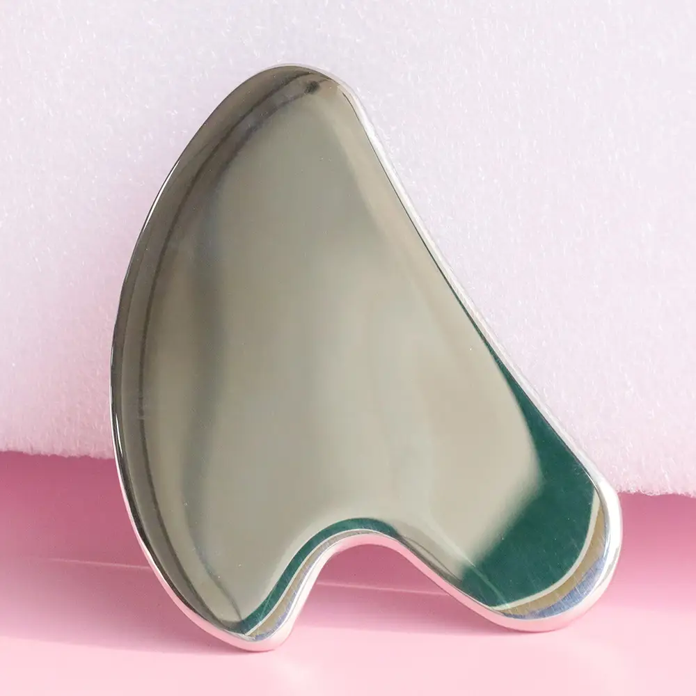 304 Heart-Shaped Facial Scrapping Board with Drawstring Bag — feature 9