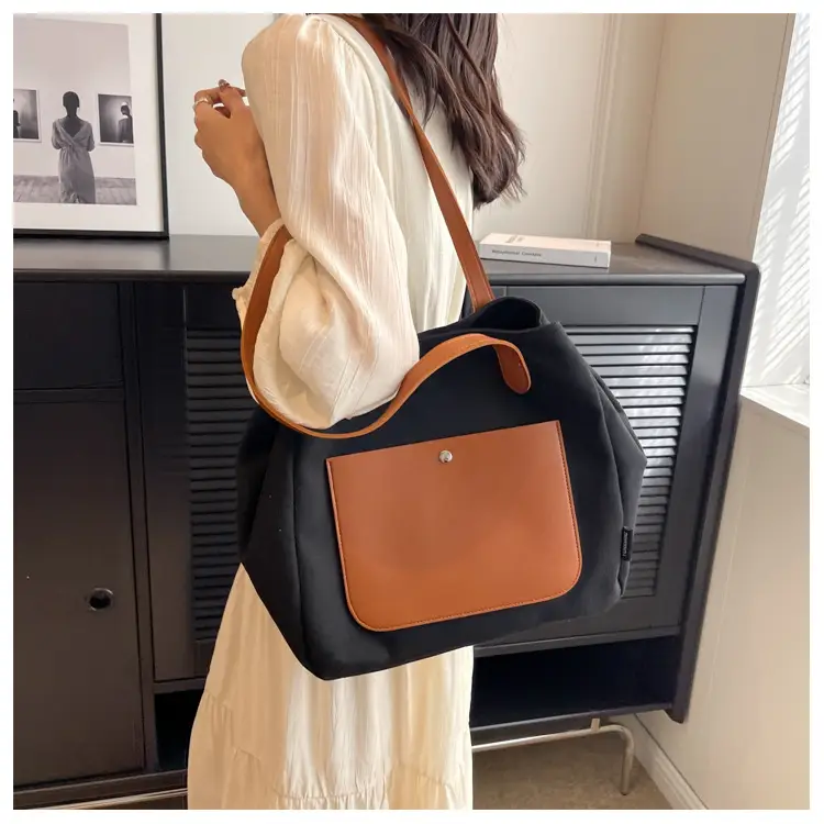 Women Large Canvas Shoulder Bag 2026 — feature 25