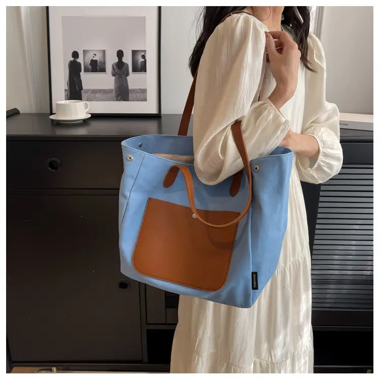 Women Large Canvas Shoulder Bag 2026 — feature 26
