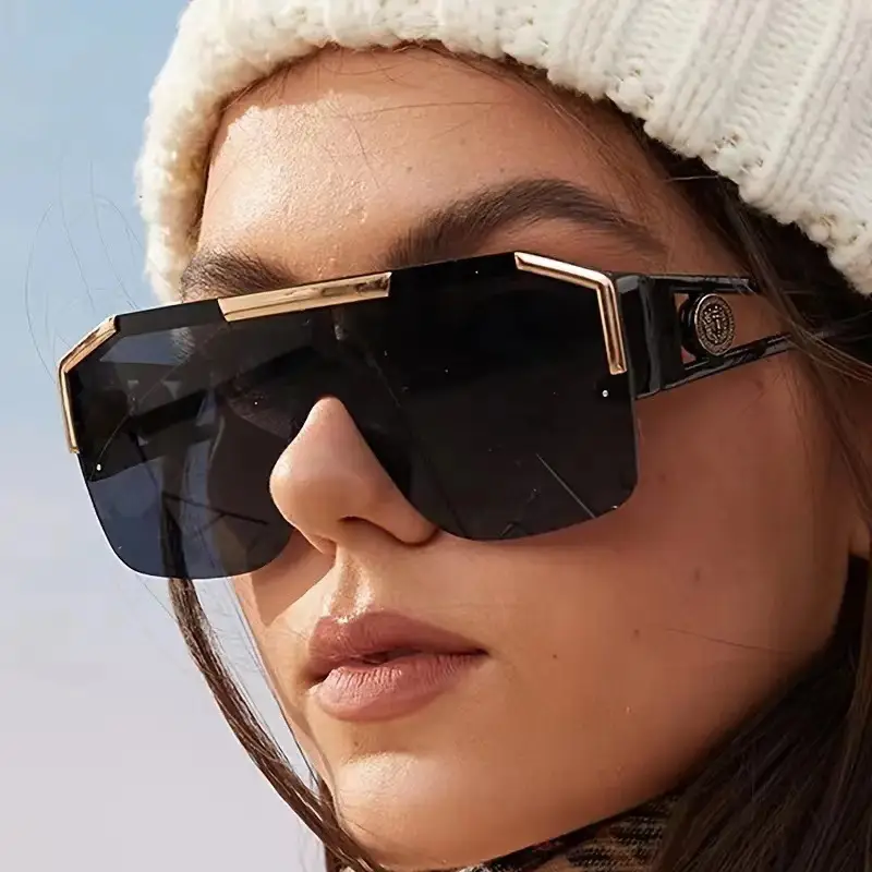 New Lion Head Sunglasses Black Gold Large Frame — feature 2