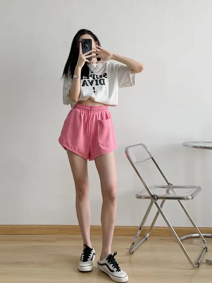 Women's Black Super Short Casual Shorts Large Pocket — feature 19