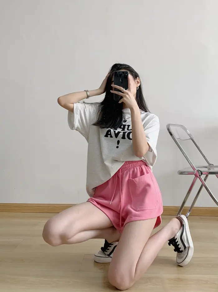 Women's Black Super Short Casual Shorts Large Pocket — feature 20