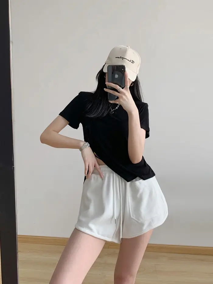 Women's Black Super Short Casual Shorts Large Pocket — feature 22