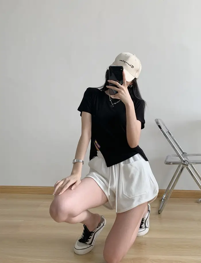 Women's Black Super Short Casual Shorts Large Pocket — feature 24