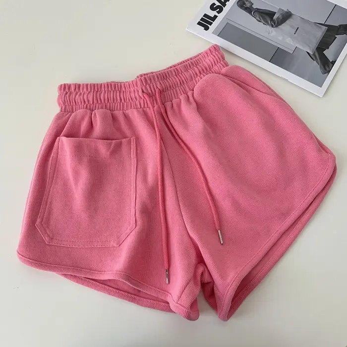 Women's Black Super Short Casual Shorts Large Pocket — feature 6