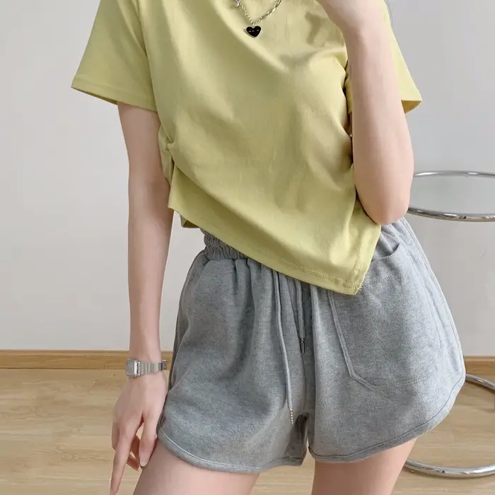 Women's Black Super Short Casual Shorts Large Pocket - Image 2