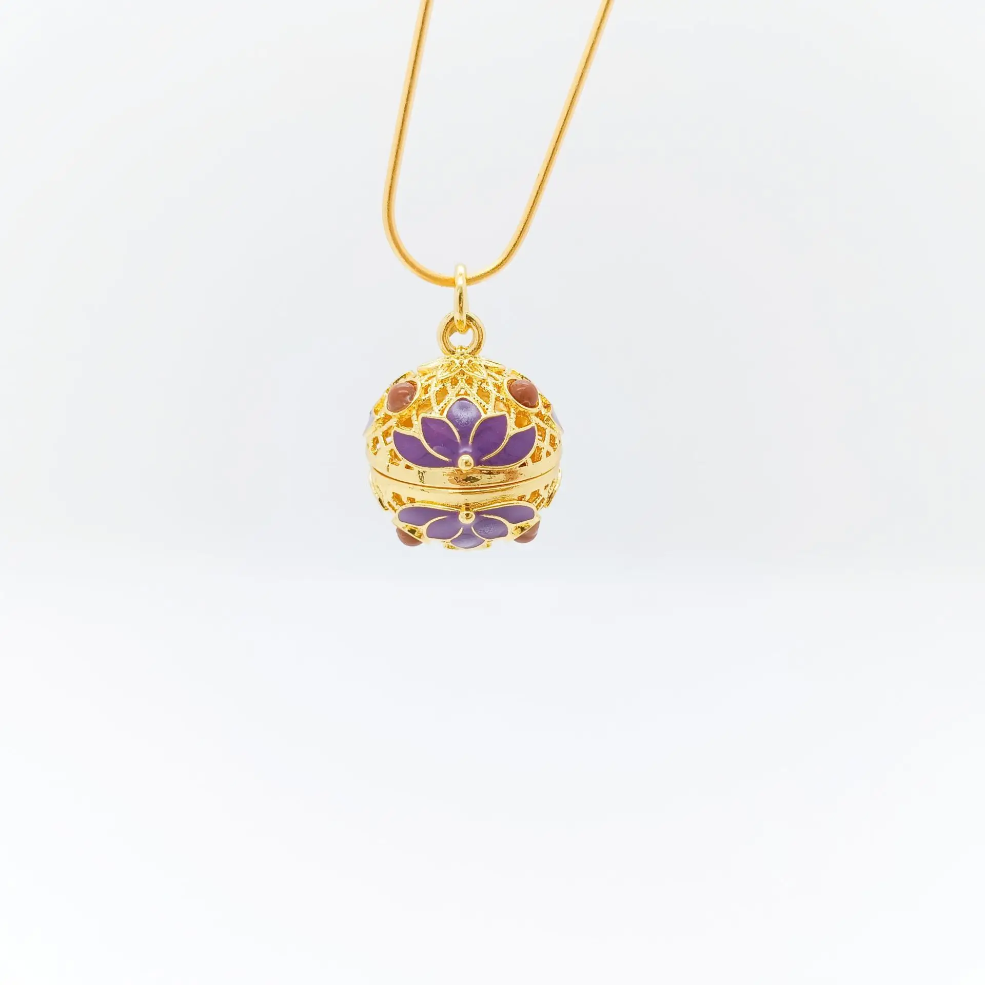 Golden Lotus Hollow Sachet Necklace with Color-Preserving Design - Image 9