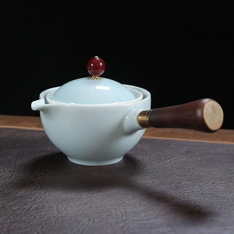 Blue Floral Travel Tea Set with Wooden Handle - Image 10