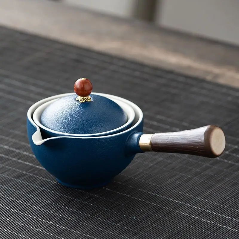 Blue Floral Travel Tea Set with Wooden Handle - Image 15