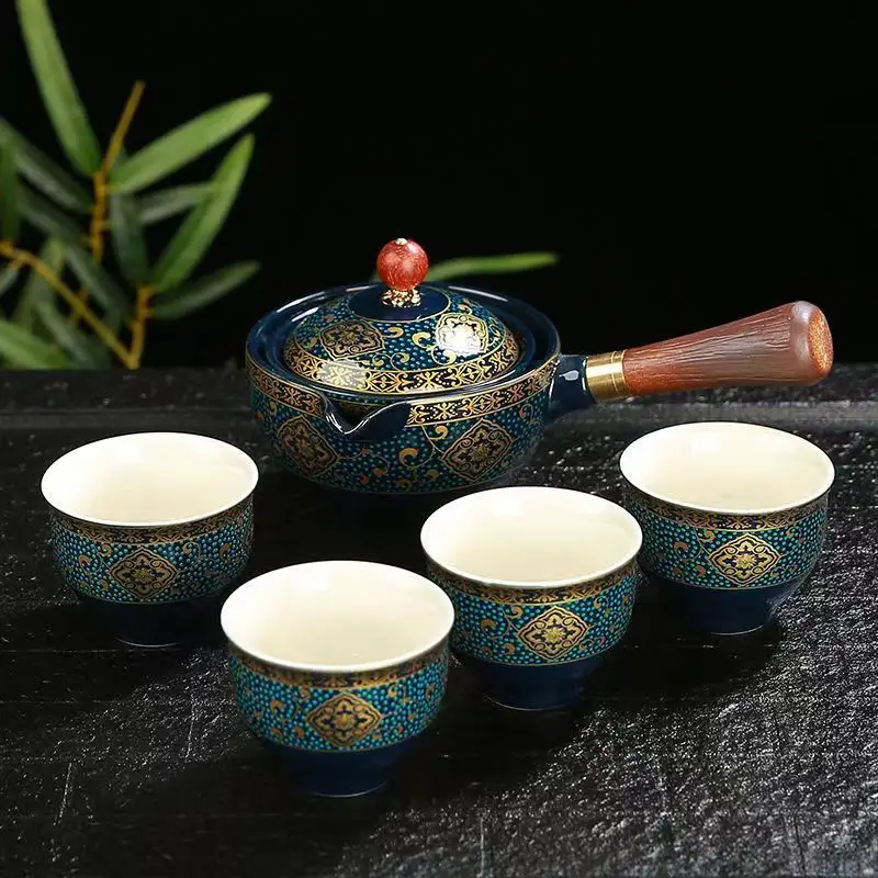 Blue Floral Travel Tea Set with Wooden Handle - Image 22
