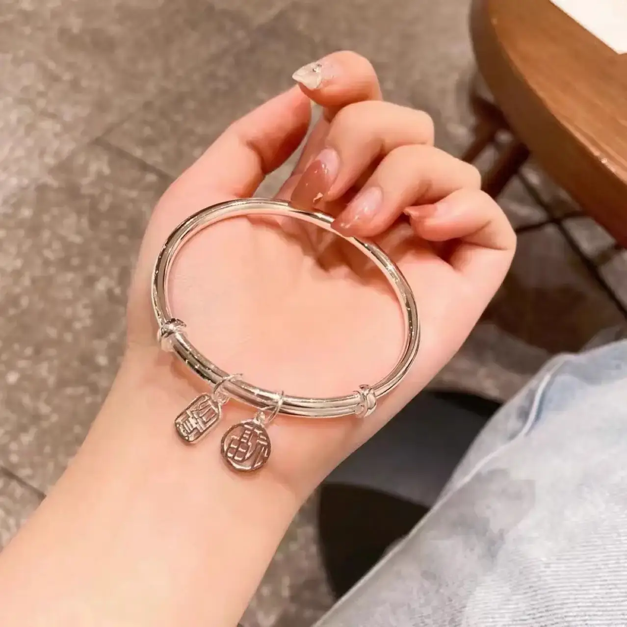 Fuzi Ruyi Push-Pull Silver Plated Women's Bracelet - Image 5