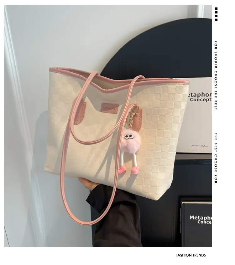 Black Embroidered Tote Bag for Women 2026 — feature 10