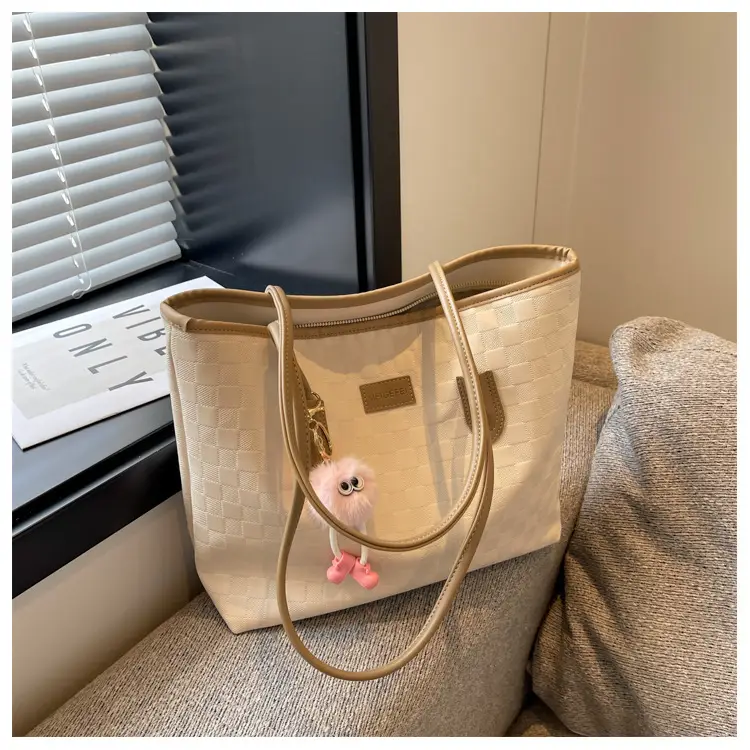 Black Embroidered Tote Bag for Women 2026 — feature 20