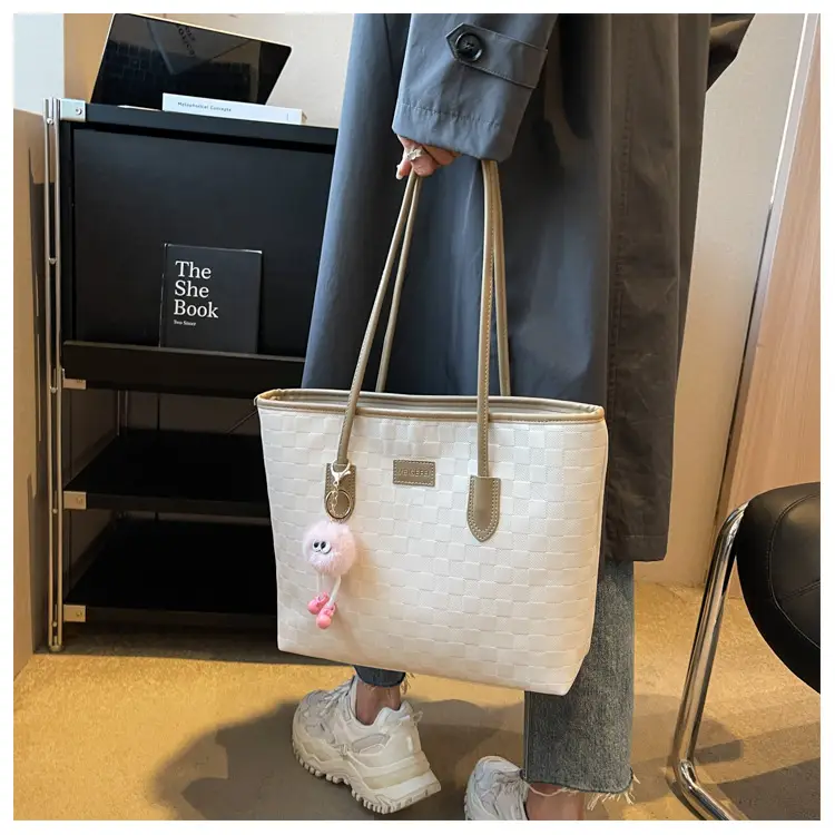 Black Embroidered Tote Bag for Women 2026 — feature 26