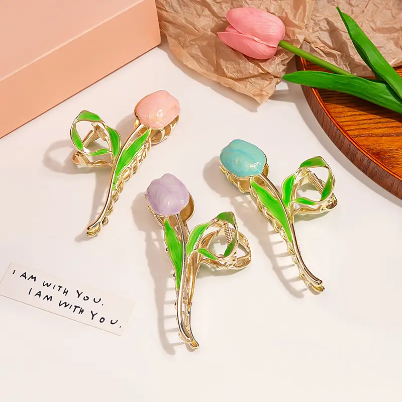 Golden Tulip Hairpin with Green Leaf Design - Image 18