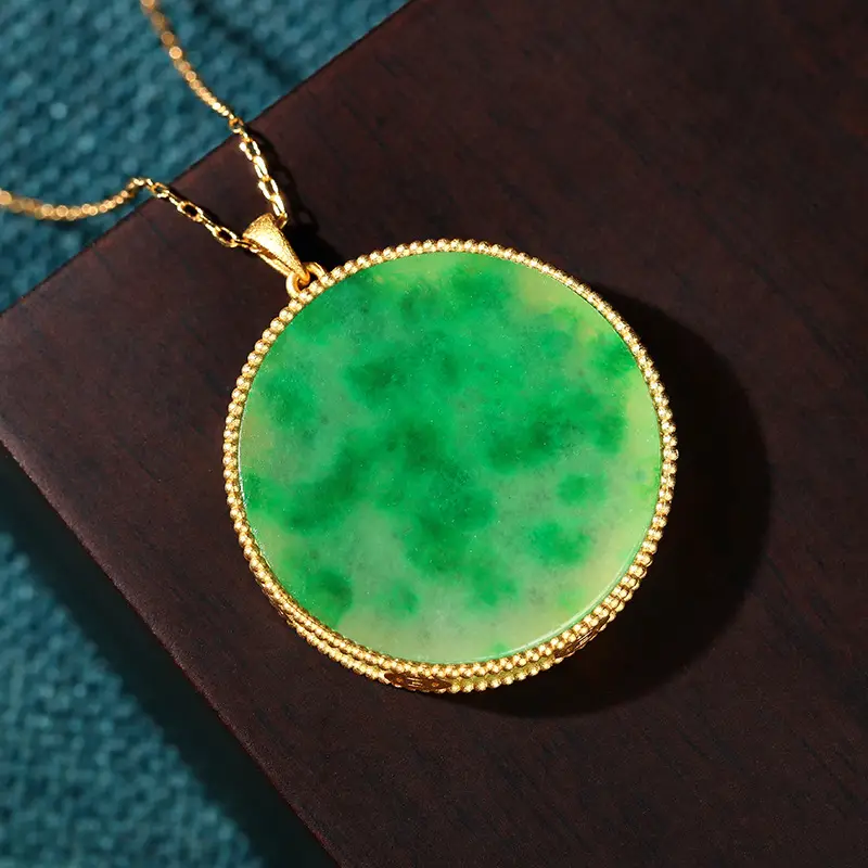 Round Inlay Jade Necklace Green Ice Glutinous Full Color - Image 3