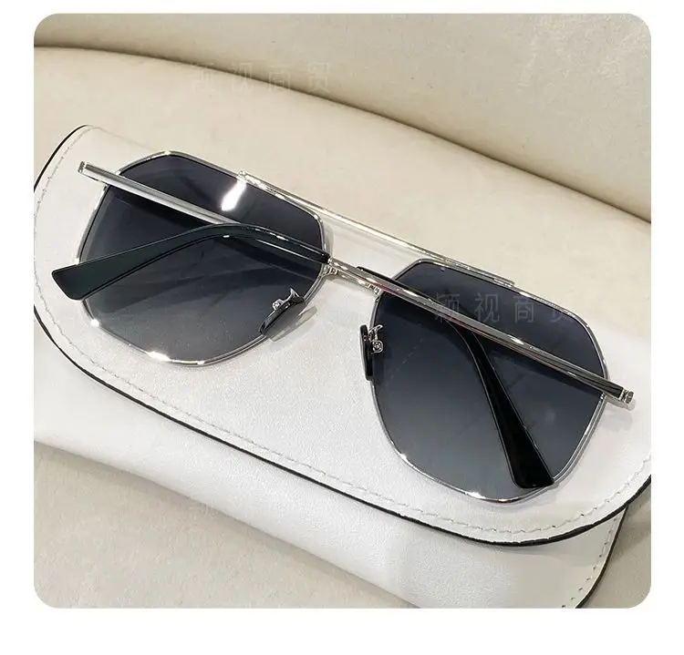 Men Polarized Driving Sunglasses 2024 Trendy Black — feature 13