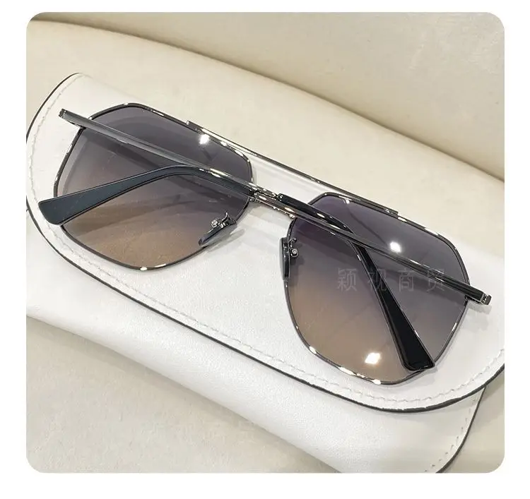 Men Polarized Driving Sunglasses 2024 Trendy Black — feature 19