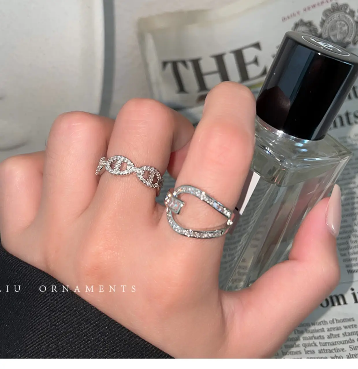 Women's Zircon Pig Nose Ring High-End Fashion 2025 — feature 38