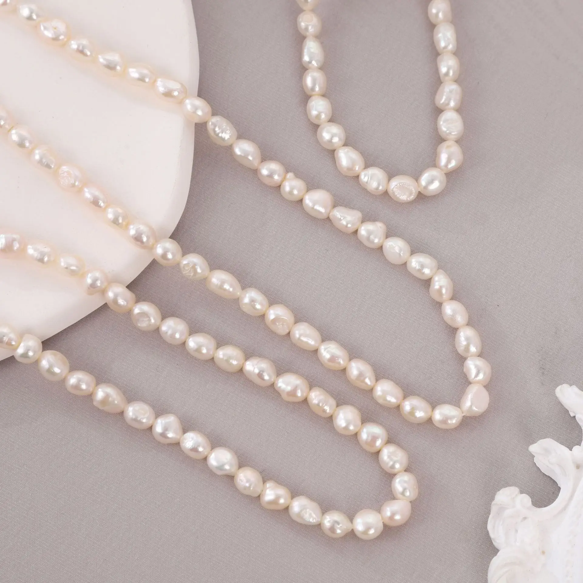 7mm Natural Freshwater Pearl Pearl Necklace Set — feature 11