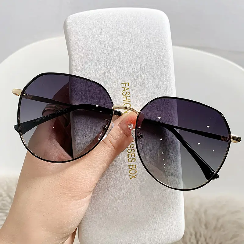 2024 Women Sunglasses Polarized Anti-UV Driving Special Myopia - Image 2