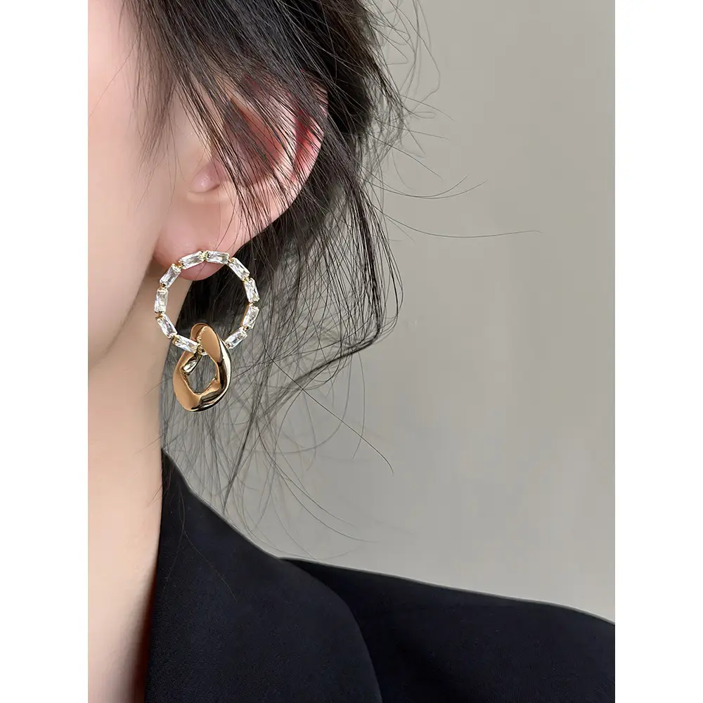Dark Glory Park Yeon-Jin Rhinestone Hoop Earrings Light Luxury High-End Fashion - Image 4