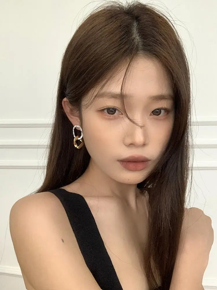 Dark Glory Park Yeon-Jin Rhinestone Hoop Earrings Light Luxury High-End Fashion — feature 11